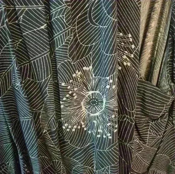 Lauren Conrad Dress - Picture 4 of 8